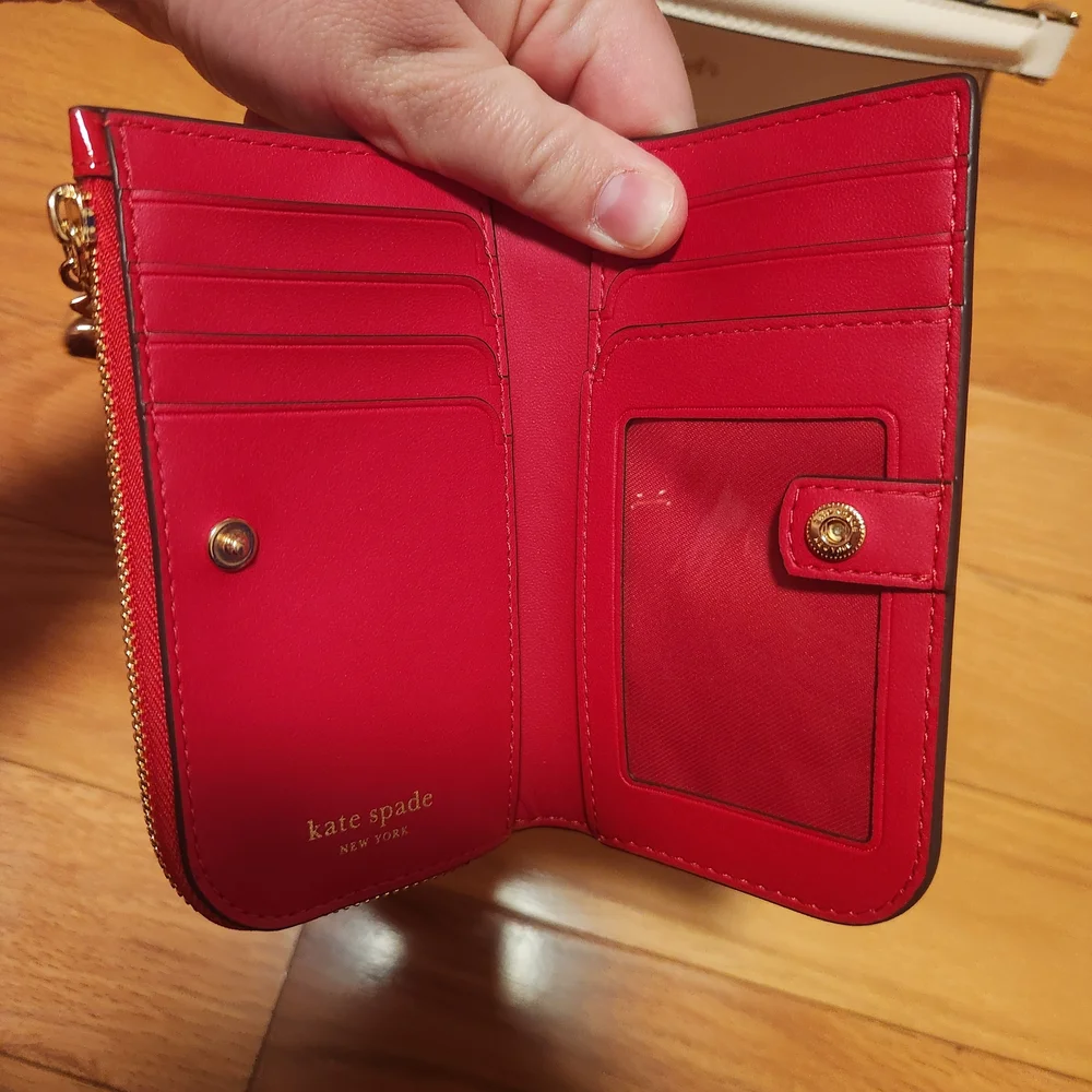 kate spade white top-handle bag with red heart accents - Picture 6 of 8